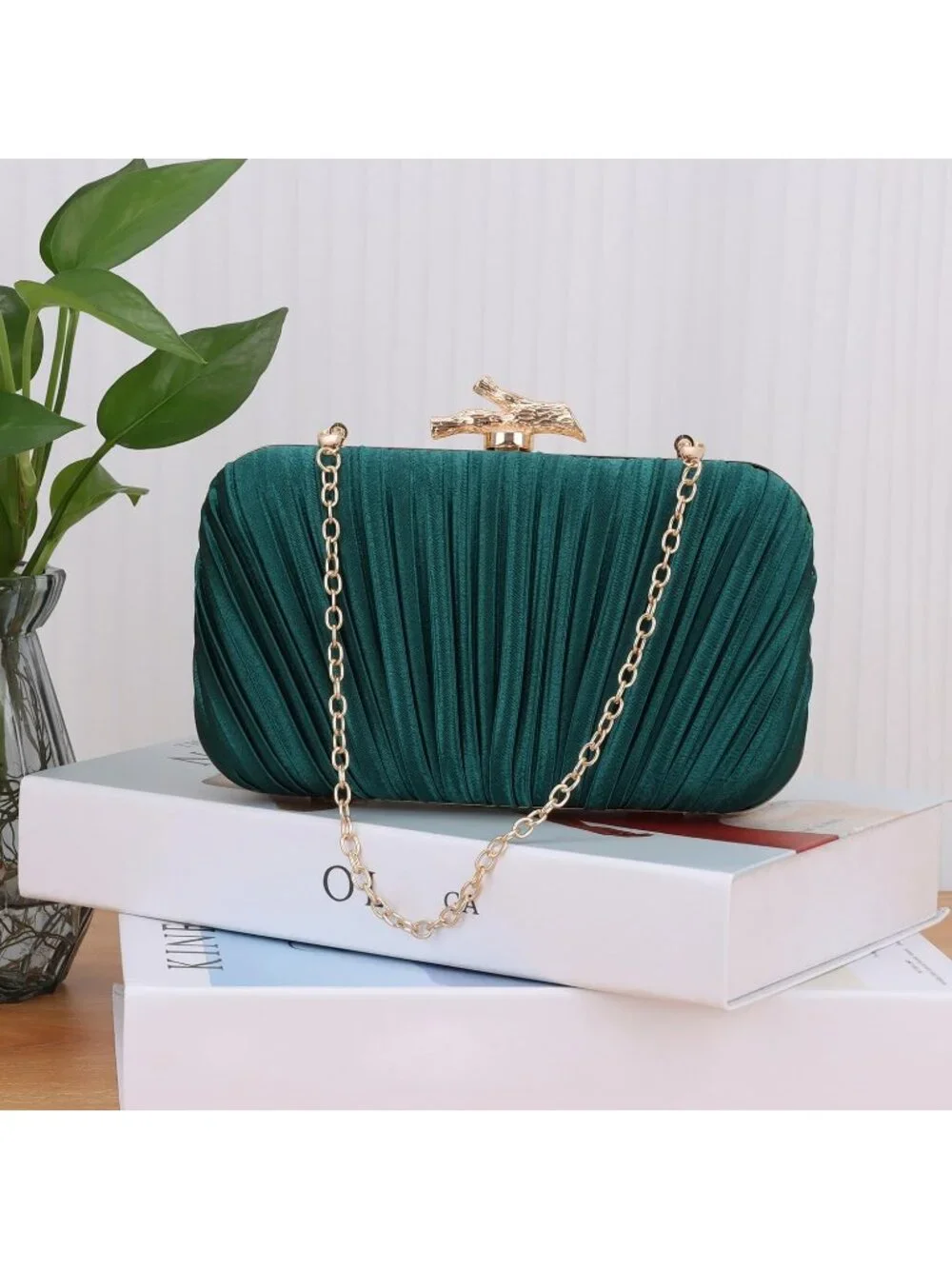 👜 Women's Green Evening Bag Pleated Clutch Bag with Chain for Wedding Party